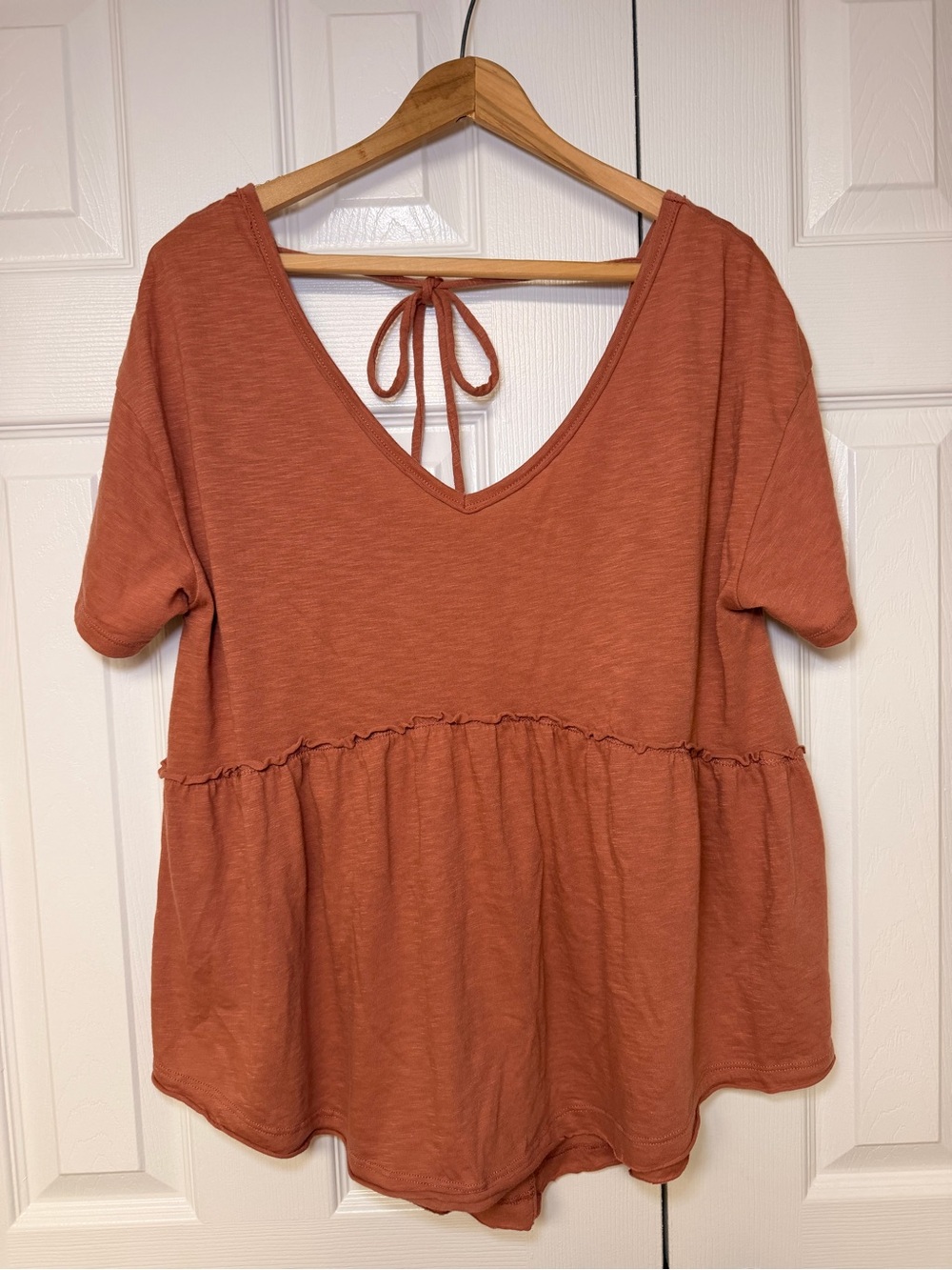 SO Rust Orange Babydoll Peplum Top M Open Back Tie Boho Slub Knit Oversized